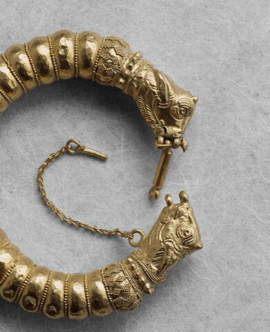 bracelet, image 4/4