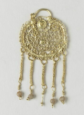 boucle d'oreille
