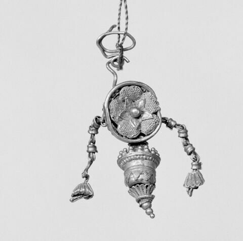 boucle d'oreille, image 2/2