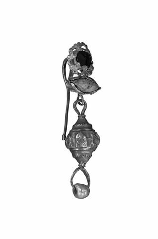 boucle d'oreille