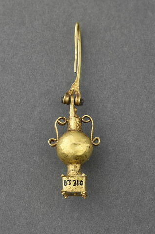 boucle d'oreille, image 2/4