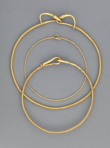 collier, image 2/4