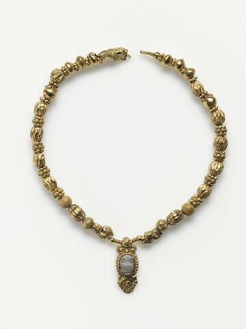 collier