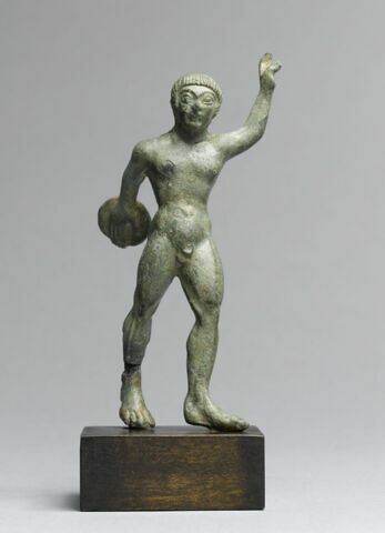 statuette, image 2/2