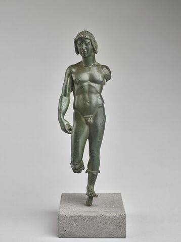 statuette