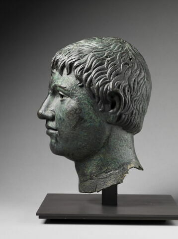 statue, image 4/5
