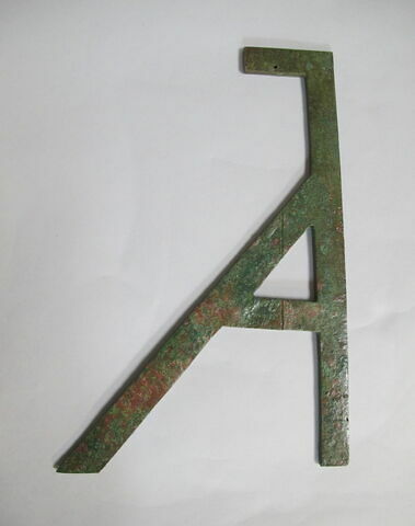 équerre, image 2/2