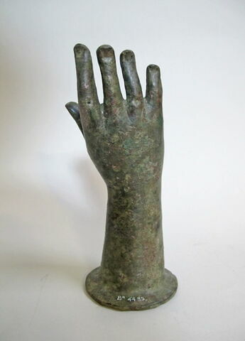 statuette, image 2/4