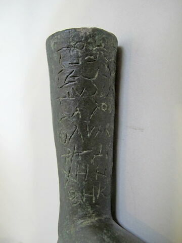 statuette, image 4/4