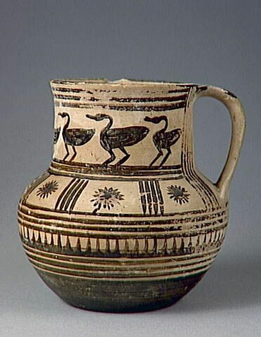 pichet, image 2/2