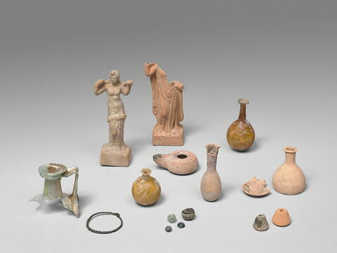 pion, image 2/2