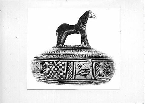 pyxis ; couvercle de pyxis, image 2/3