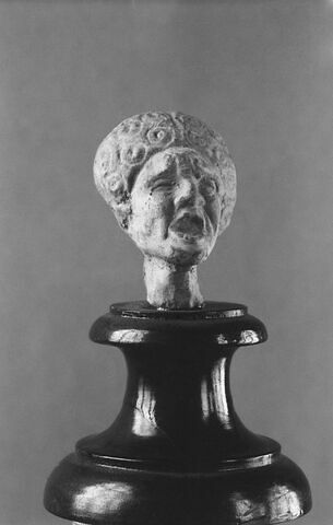 figurine, image 2/2