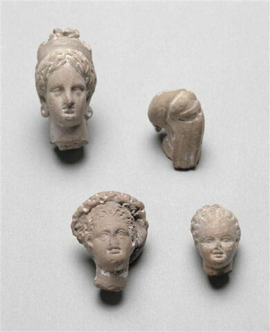 figurine, image 2/2