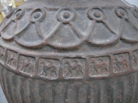 pithos, image 2/2