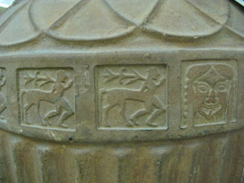 pithos, image 3/3