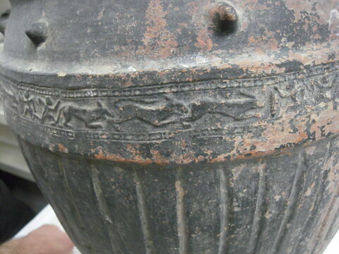 pithos, image 2/2