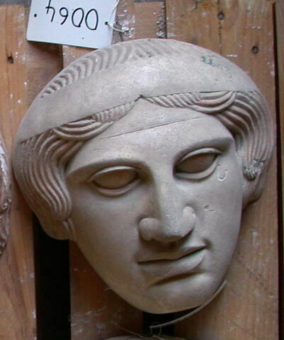 Tirage partiel d’un “masque” de couvercle de sarcophage.