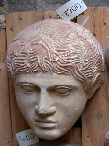Tirage partiel d’un “masque” de couvercle de sarcophage