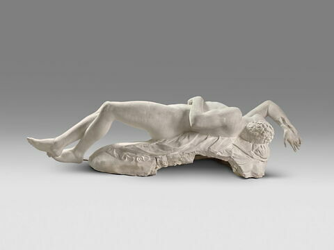 statue, image 3/4
