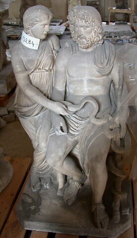 Tirage d'un groupe statuaire représentant Esculape et Hygie