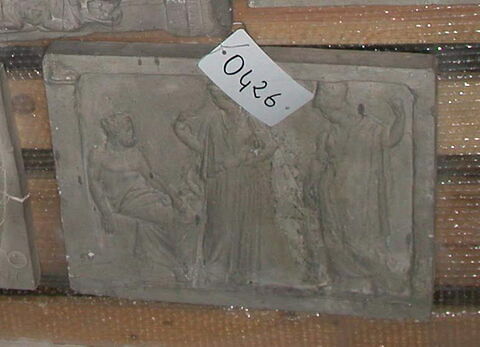 Tirage partiel d’un relief représentant Zeus et le Démos, Corcyre et Athéna (traité entre Athènes et Corcyre)., image 1/1
