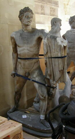 Statue d'Aristogiton du groupe des Tyrannoctones., image 1/1