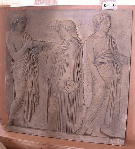 Tirage d'une plaque de la frise est du Parthénon représentant deux ordonnateurs et deux ergastines