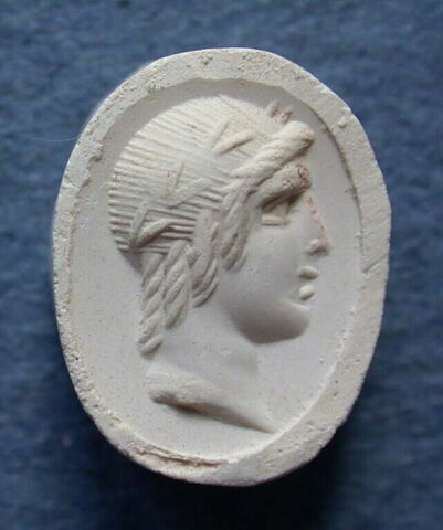 Tirage d'une empreinte d'intaille représentant une tête d'Apollon, image 1/1