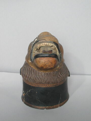 vase plastique ; rhyton, image 3/4