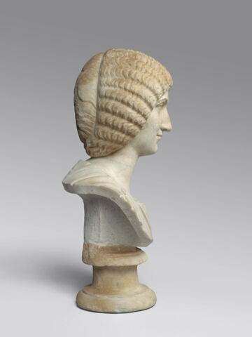 statue, image 5/13