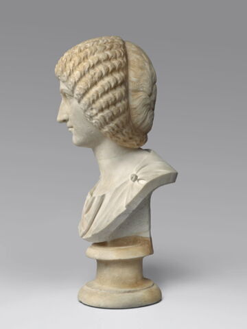 statue, image 6/13
