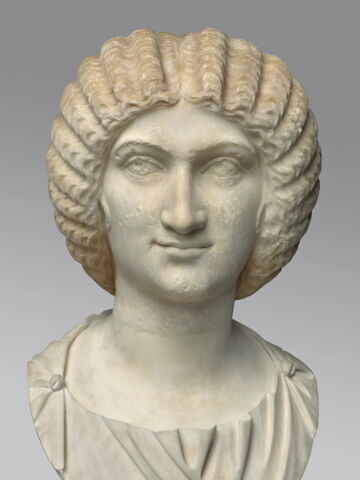 statue, image 7/13