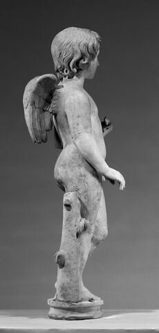 statue, image 7/9