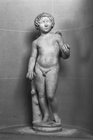 statue, image 4/9