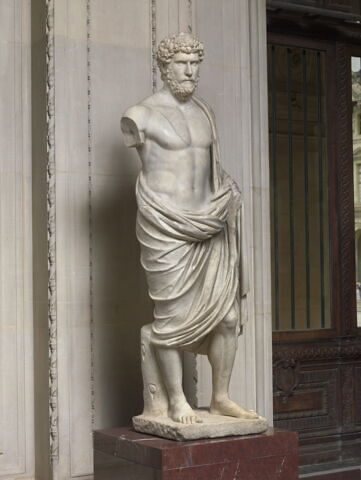 statue, image 4/15