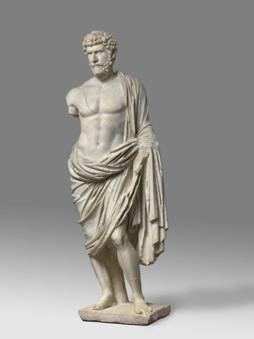 statue