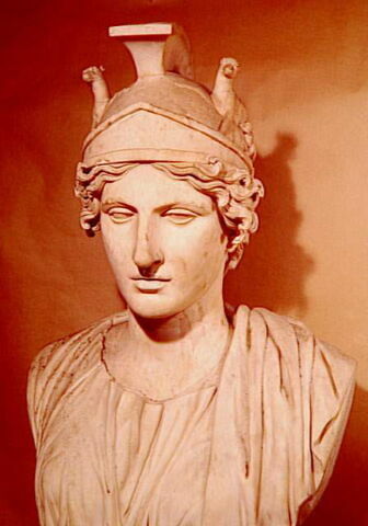 statue, image 9/9