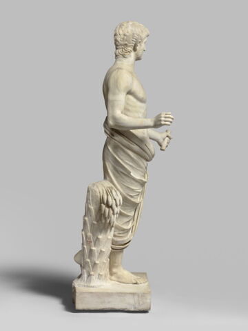 statue, image 9/13