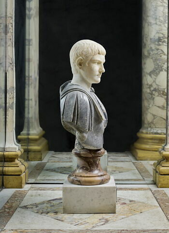 statue en buste, image 2/4