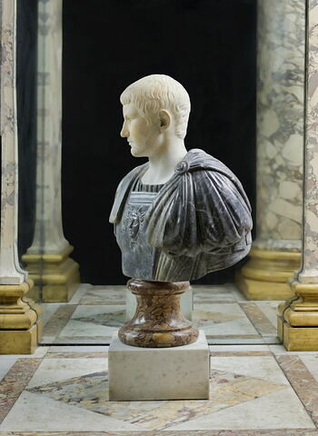 statue en buste, image 3/4