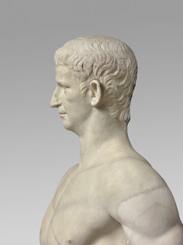 statue, image 5/10