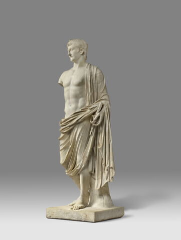statue, image 11/11