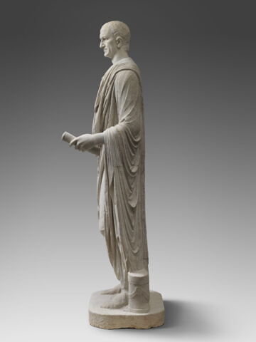 statue, image 8/12