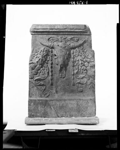 relief architectural, image 1/2