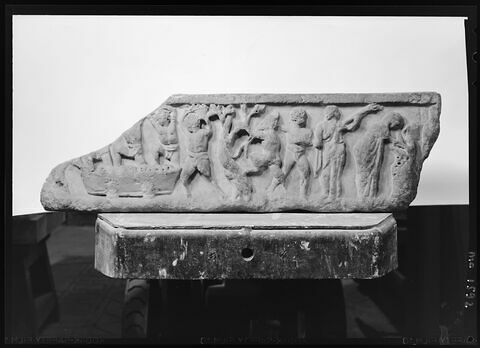 couvercle de sarcophage, image 2/2