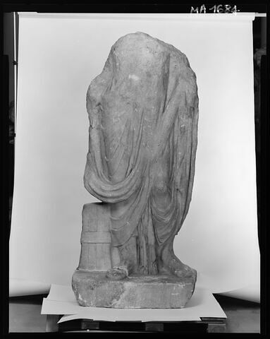 statue, image 6/6