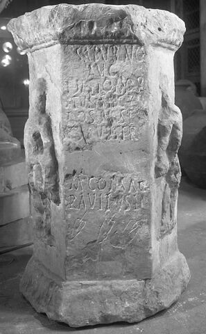 autel, image 2/6