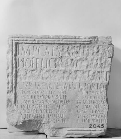 inscription, image 2/2