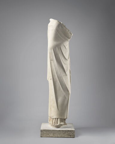 statue, image 2/7